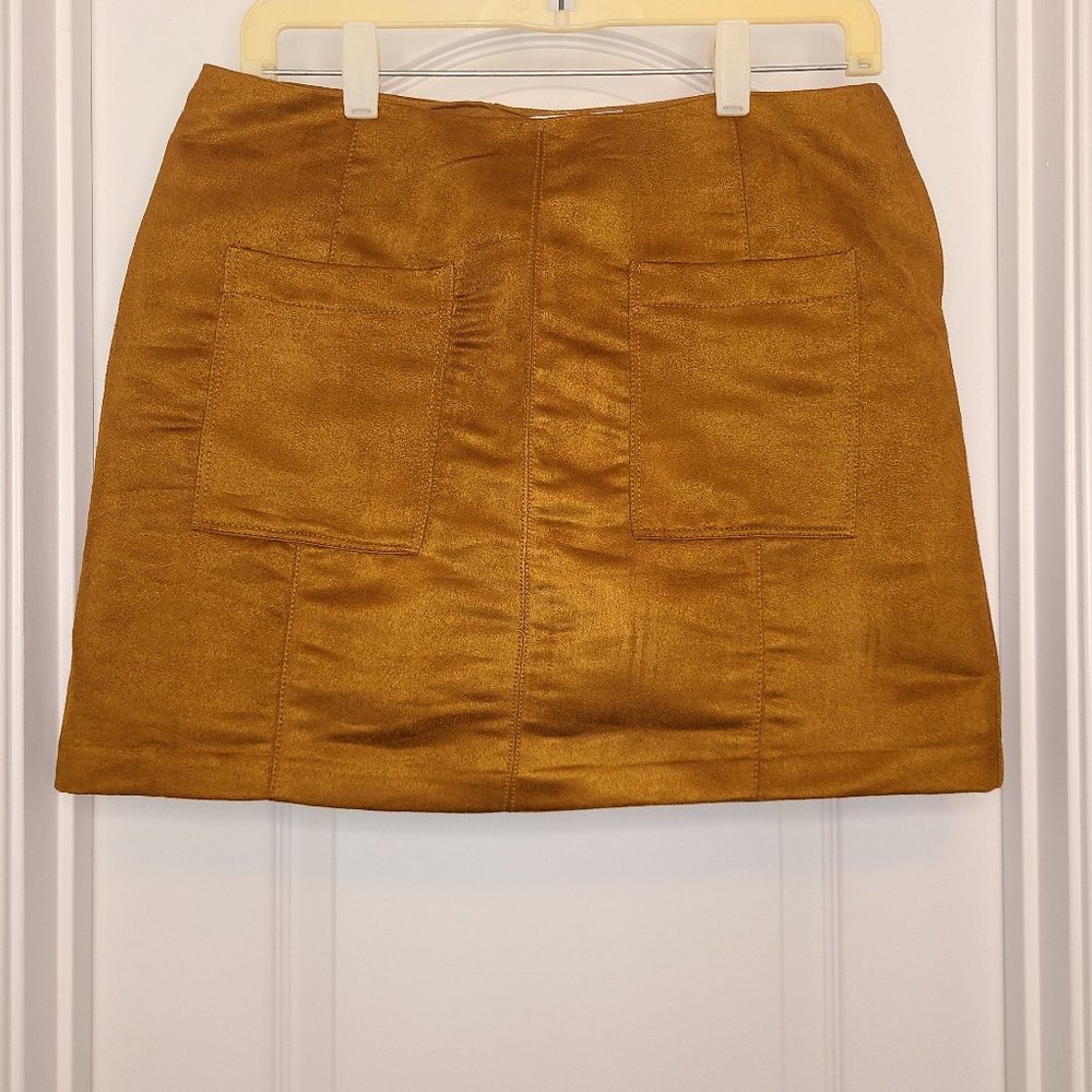 Old Navy Suede like mini skirt